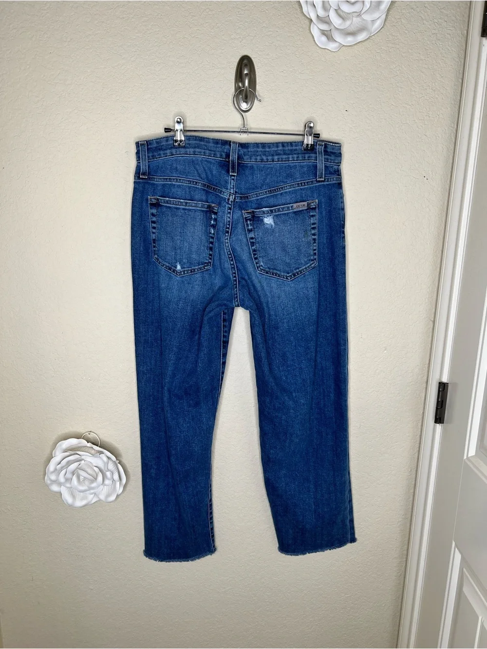 NTM: Joe’s Jeans Size 29 Cropped Straight Kick Flare Raw Hem Distressed Jeans